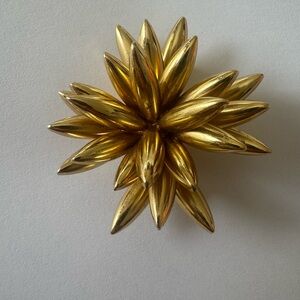 Elegant Gold Brooch